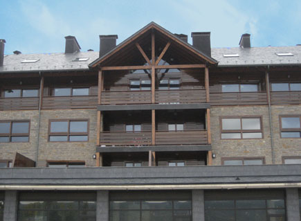 Edificio Unifamiliar - Puigcerdà 01