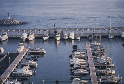 Equipamientos de Ocio y Cultura, Puerto Deportivo "El Balis" 01