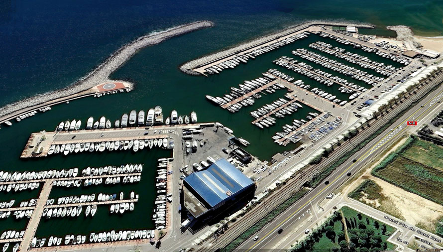 Equipamientos de Ocio y Cultura, Puerto Deportivo "El Balis" 08